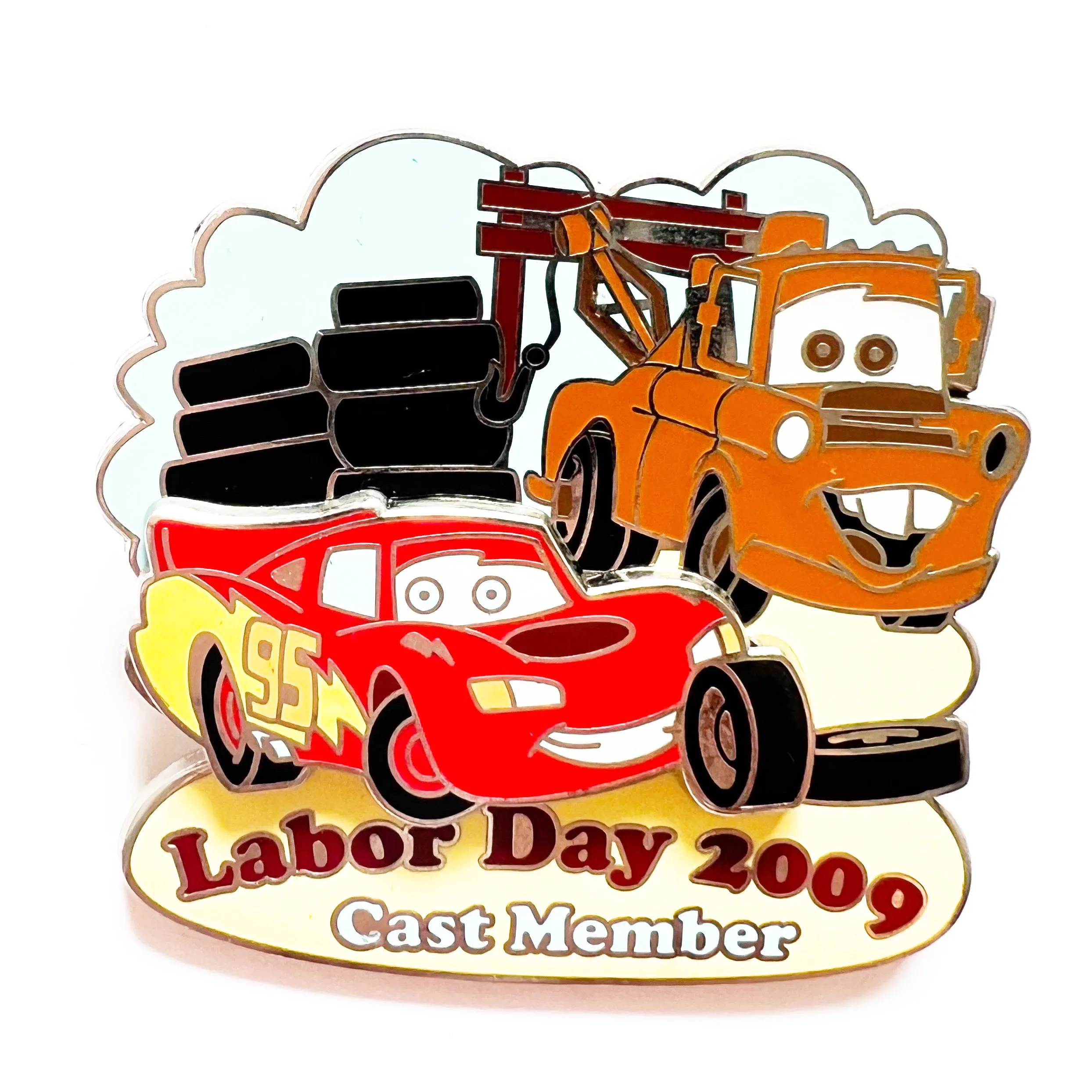 Disney Cast Exclusive Labor Day 2009 Cars Tow Master Lightning Limited Edition 1250 Pin