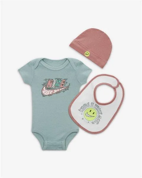 NIKE "ART OF PLAY" 3-PIECE BOX BABY SET_ INFANTS