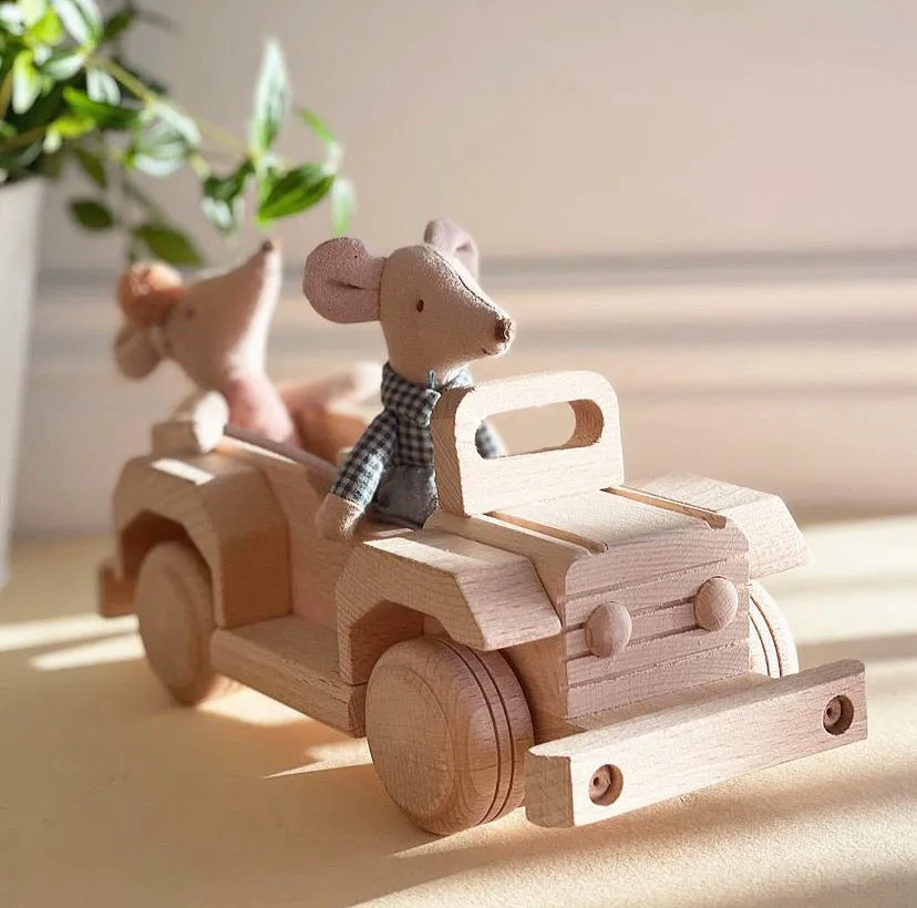 Wooden Jeep - Harlan